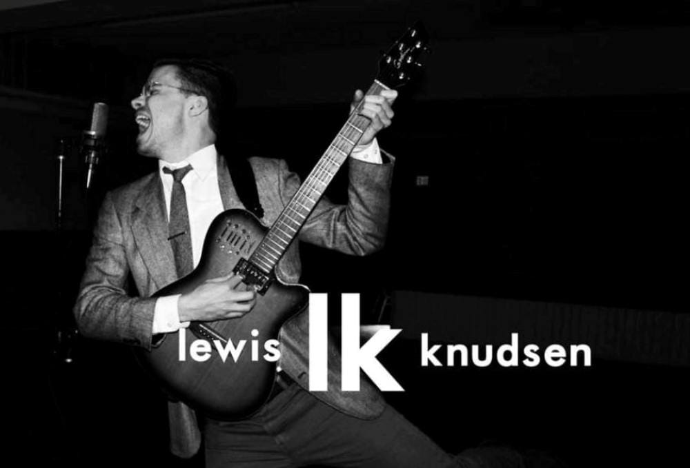 Lewis Knudsen performs at Cedar Valley House Concerts April 29, 2017