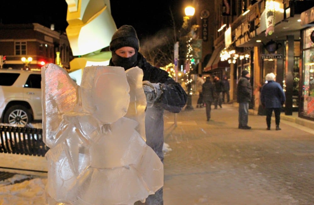Holiday Events 2017 | Ice Sculptors at Holiday Hoopla's, Baby It's Cold Outside event