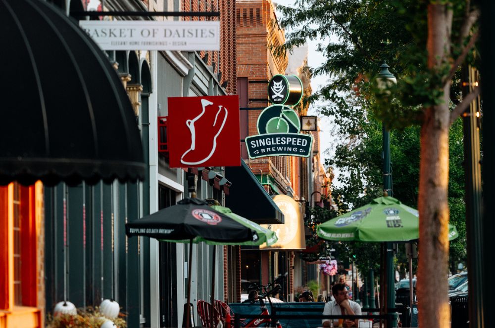 Mainstreet Cedar Falls