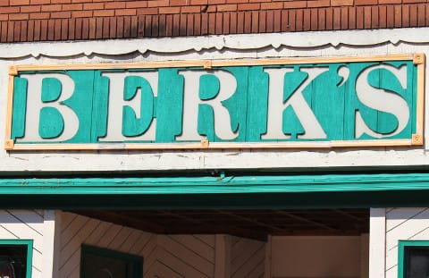 Berk's Main Street Pub