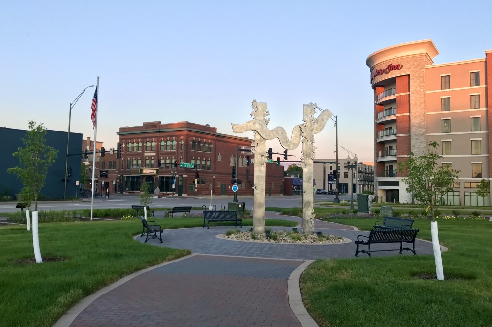 Park, hotels, path, public art