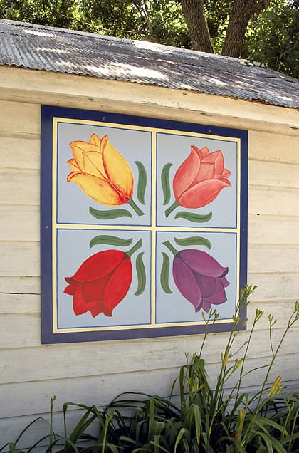Gene & Diane Anderson | Black Hawk County Barn Quilts | 4 Tulips | Cedar Falls, Iowa
