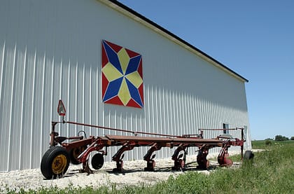 Roland & Arlene Riensche | Black Hawk County Barn Quilts | Blue Diamond Farming Company | Cedar Falls, Iowa