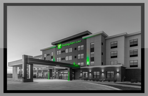 Holiday Inn & Suites