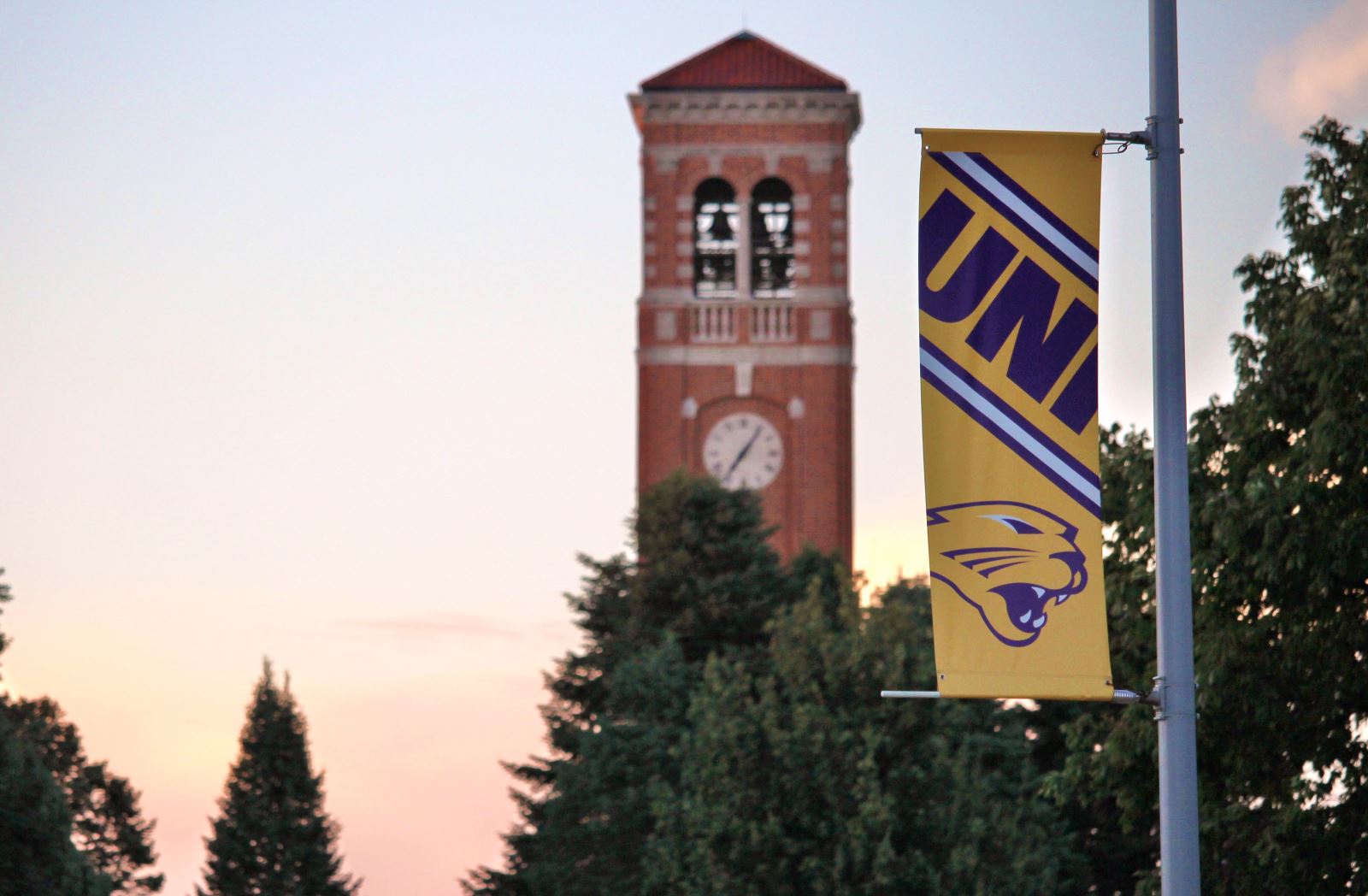 Visiting UNI's Campus & Local Businesses