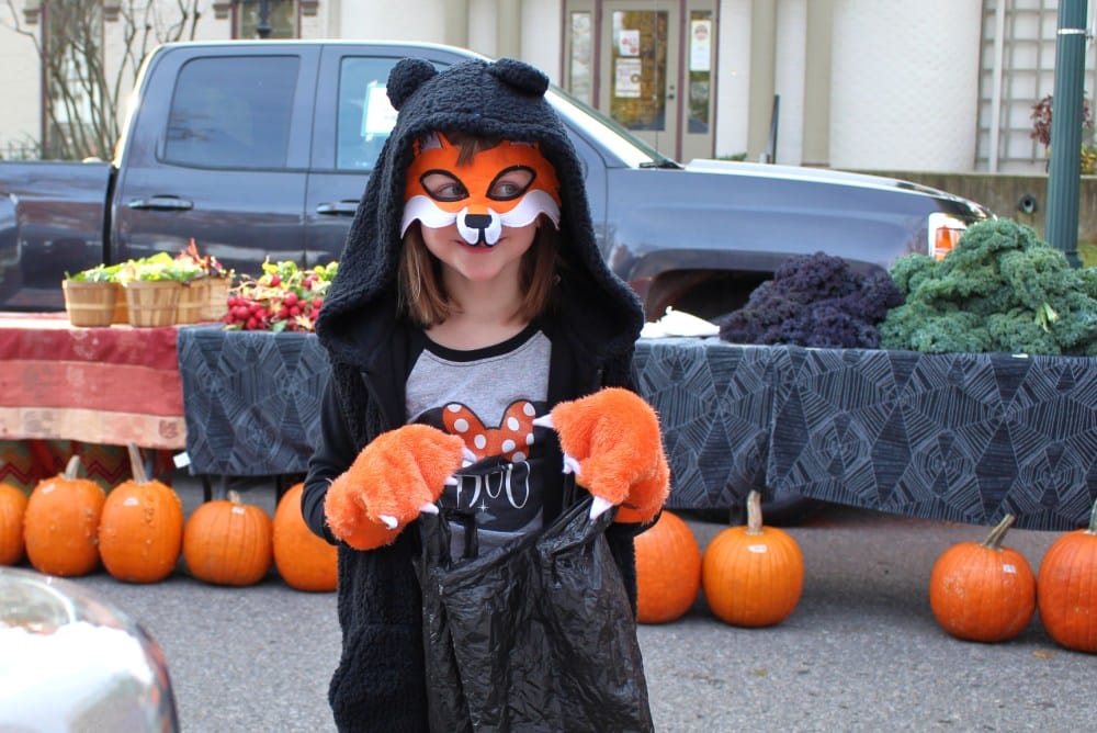 Trick-or-Treat at the Cedar Falls Farmers Market