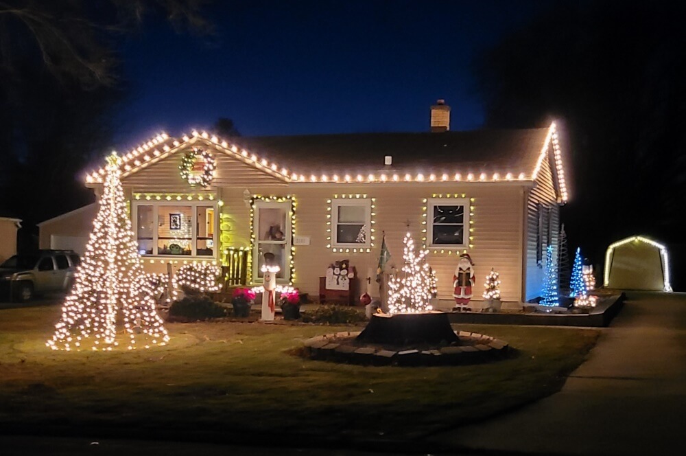Best Plac3s Near Cedar Falls For Christmas Lights 2022 Cedar Falls Tour Of Lights - Cedar Falls Tourism & Visitors Bureau