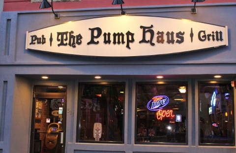 Pump Haus Pub & Grill