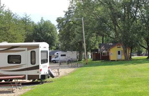 Riverview Conference Center - Camping