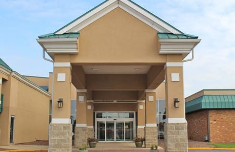 Bureau Open Space Dimension : Conference & event facilities cedar falls tourism & visitors bureau